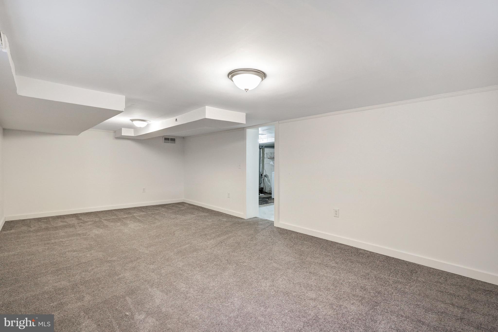 3916 Military Road Arlington, VA 22207 - Photo 37 of 47