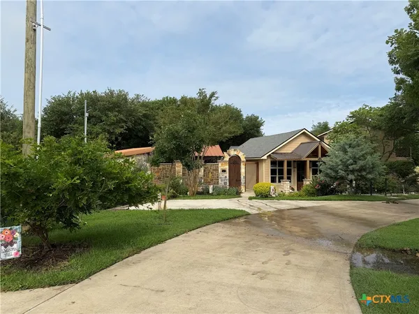 $1,400 | 2453 Bottoms East Road, Troy, TX 76579