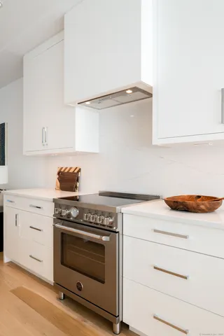 $1,430,000 | 781 Post Road East, Unit 104, Westport, CT 06880