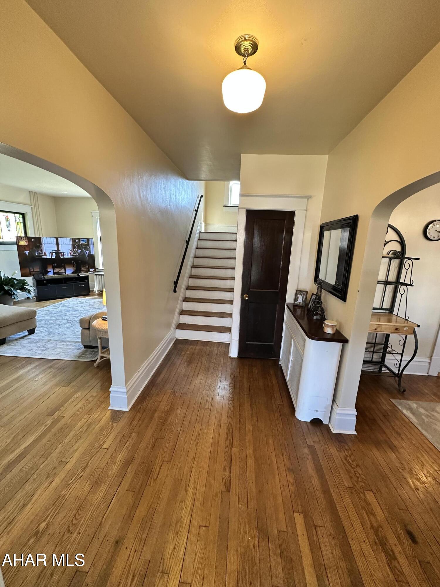 604 Walnut Street Roaring Spring, PA 16673 - Photo 7 of 32