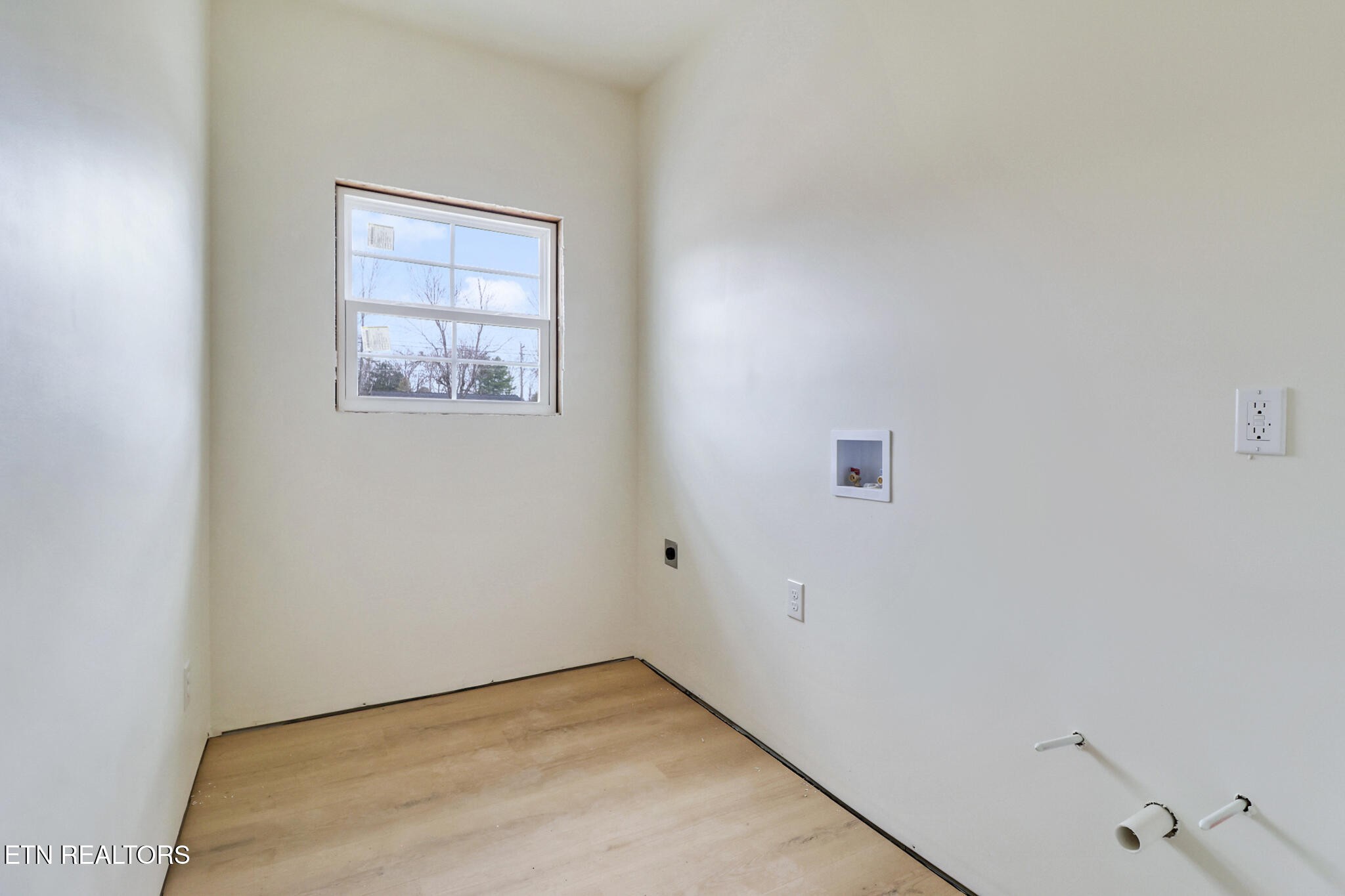 1468 Taylor Place Road Jamestown, TN 38556 - Photo 14 of 27