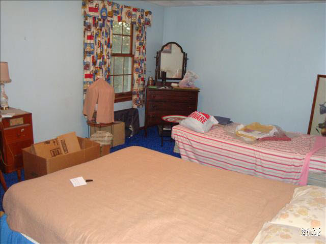 180 East Morocco Road Temperance, MI 48182 - Photo 11 of 13 20016744-10.JPG