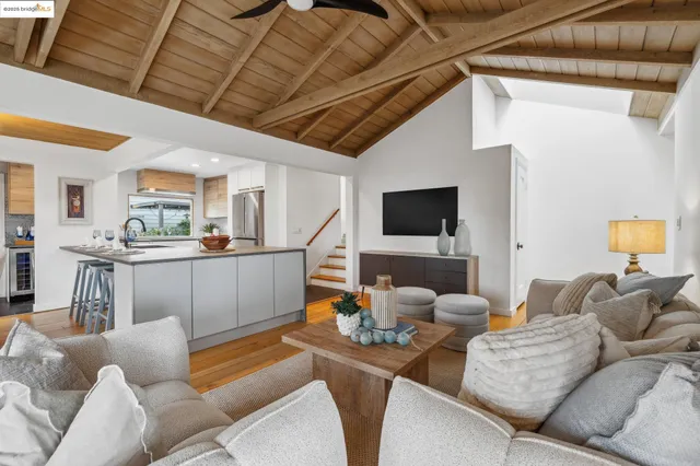 $1,499,000 | 6951 Chambers Drive, Oakland, CA 94611