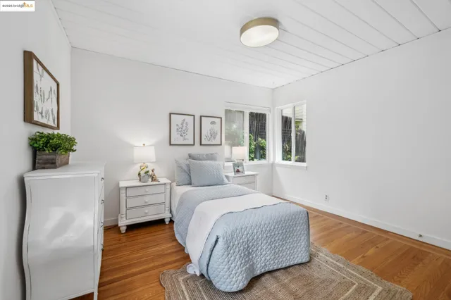 $1,499,000 | 6951 Chambers Drive, Oakland, CA 94611