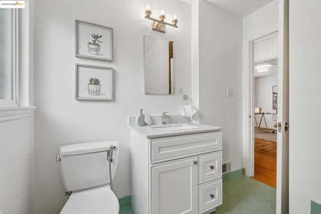 $1,499,000 | 6951 Chambers Drive, Oakland, CA 94611