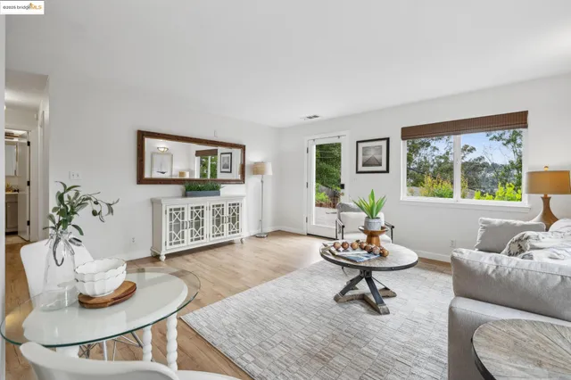 $1,499,000 | 6951 Chambers Drive, Oakland, CA 94611