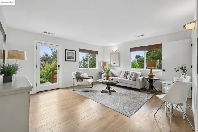 $1,499,000 | 6951 Chambers Drive, Oakland, CA 94611