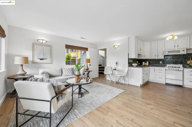 $1,499,000 | 6951 Chambers Drive, Oakland, CA 94611