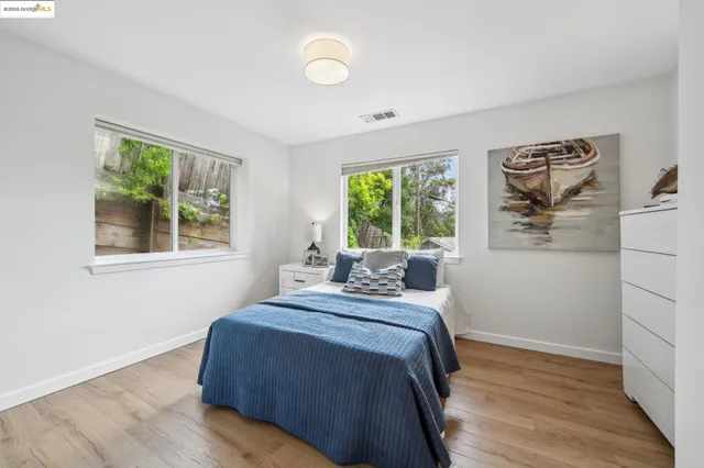 $1,499,000 | 6951 Chambers Drive, Oakland, CA 94611