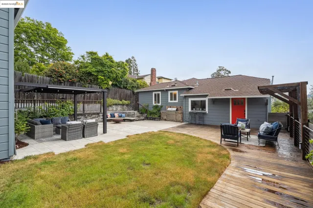 $1,499,000 | 6951 Chambers Drive, Oakland, CA 94611