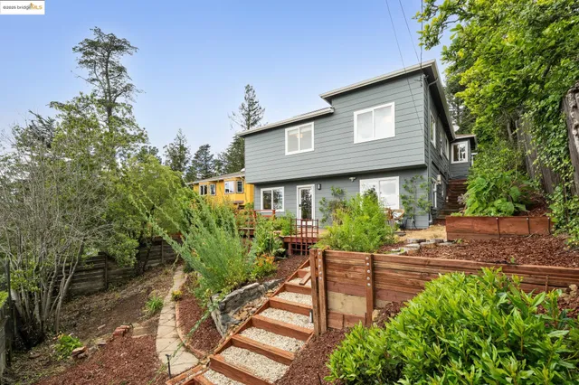 $1,499,000 | 6951 Chambers Drive, Oakland, CA 94611