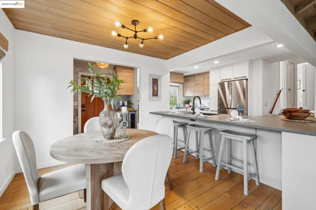 $1,499,000 | 6951 Chambers Drive, Oakland, CA 94611