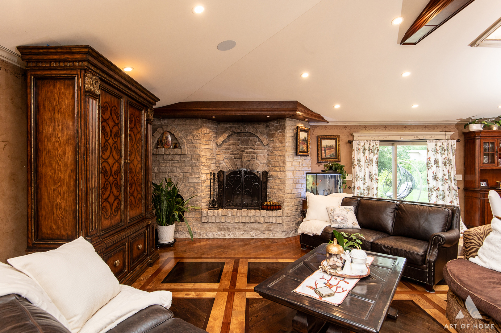 6N654 Harvey Road Medinah, IL 60172 - Photo 23 of 47 a living room with furniture and a fireplace