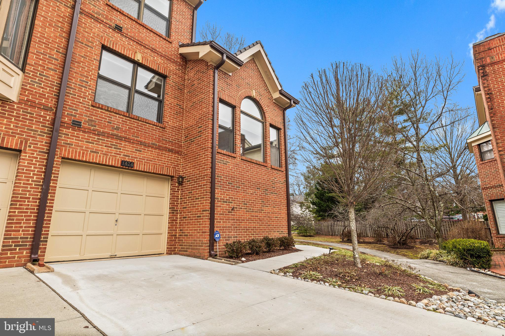 1474 Hampton Hill Circle McLean, VA 22101 - Photo 39 of 45 a backyard of a house