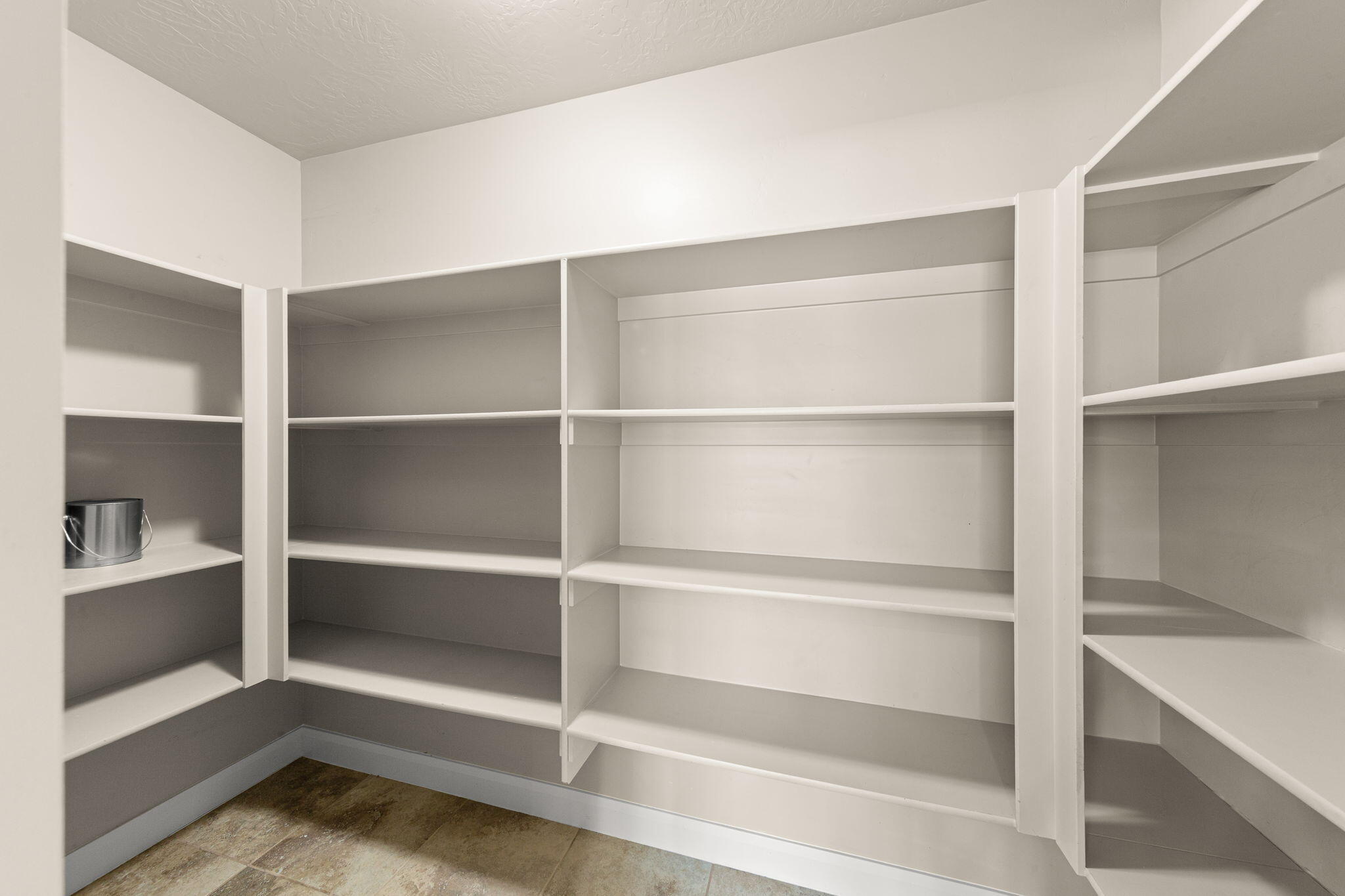 1157 Plantations Drive St. George, UT 84770 - Photo 10 of 31 Pantry
