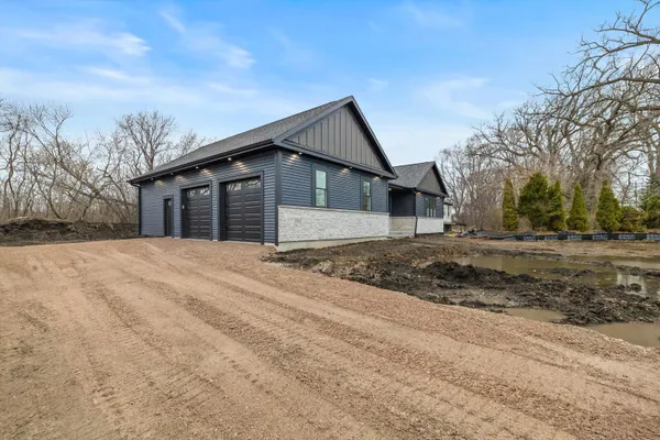 $599,900 | 12212 Sheridan Road, Pleasant Prairie, WI 53158