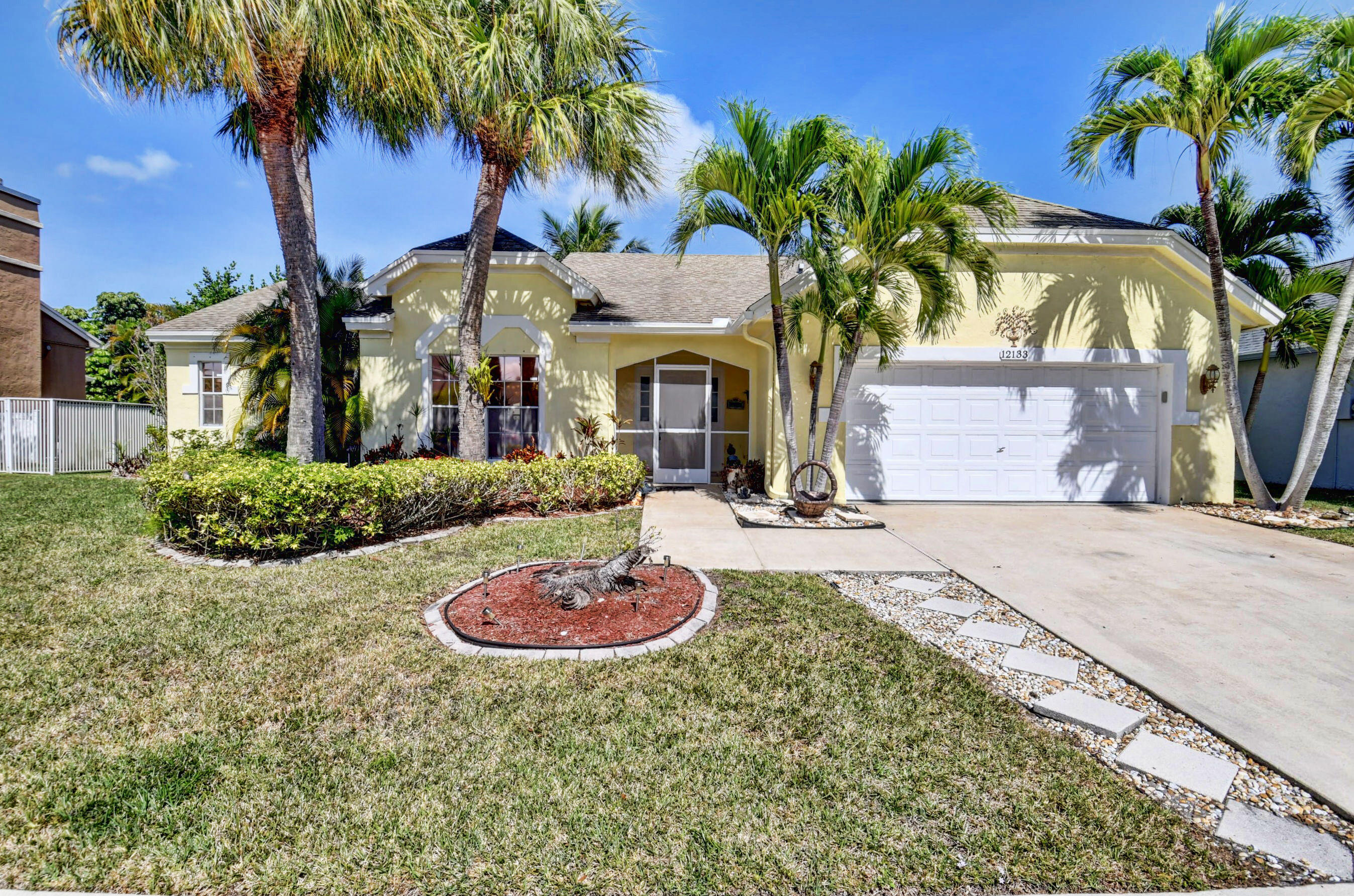 12133 Quilting Lane Boca Raton, FL 33428 - Photo 3 of 67 DSC_2103_4_5_6_7