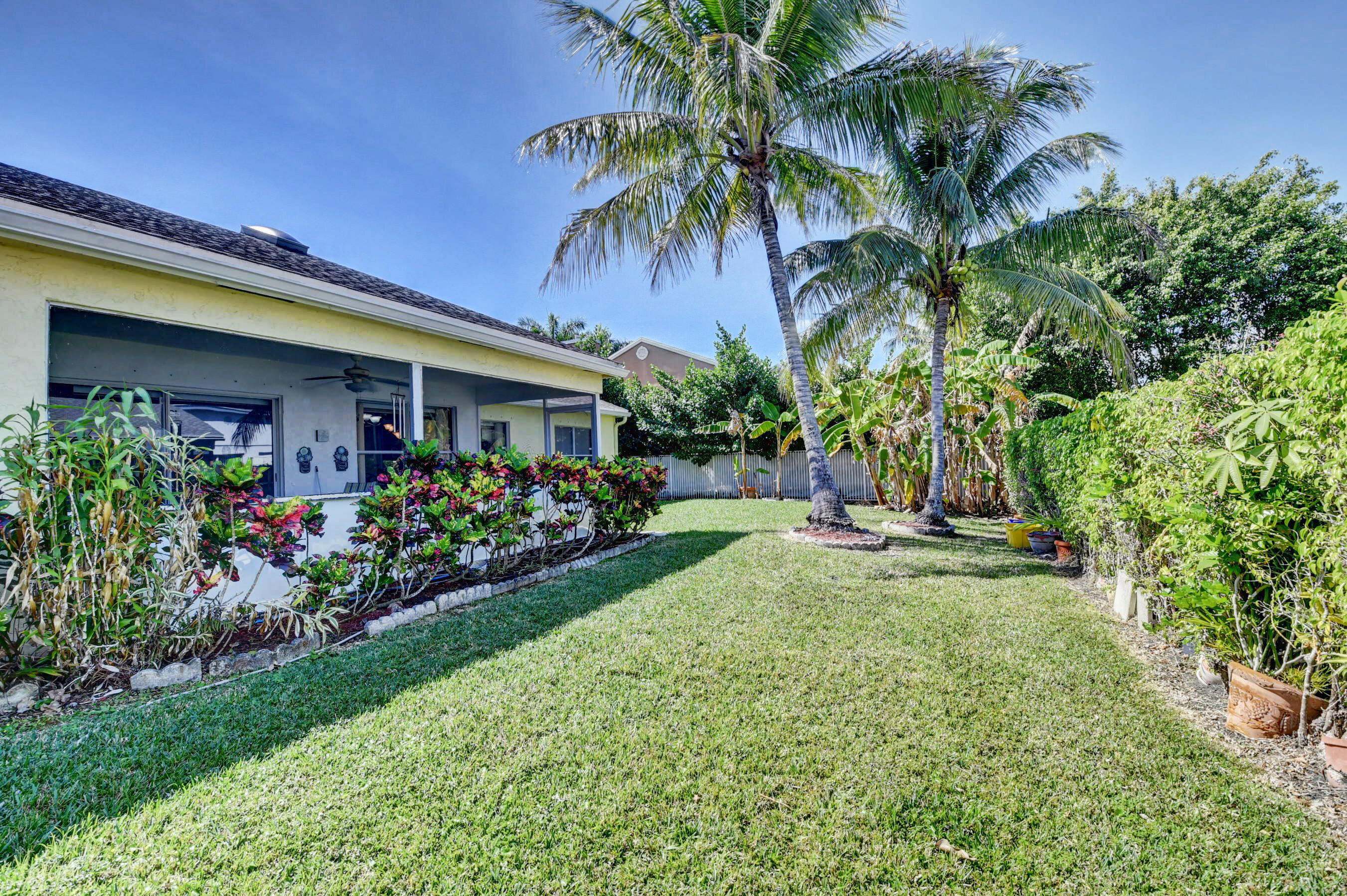 12133 Quilting Lane Boca Raton, FL 33428 - Photo 8 of 67 DSC_2338_39_40_41_42