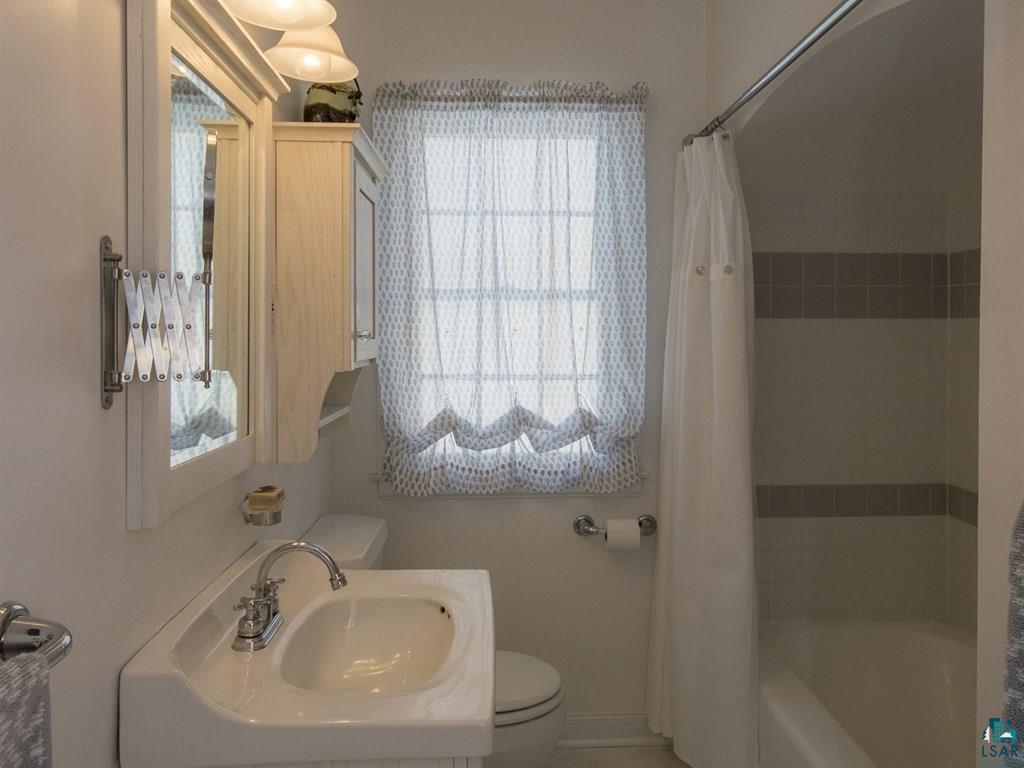 126 West Kent Road Duluth, MN 55812 - Photo 11 of 24 Gallery Image 11