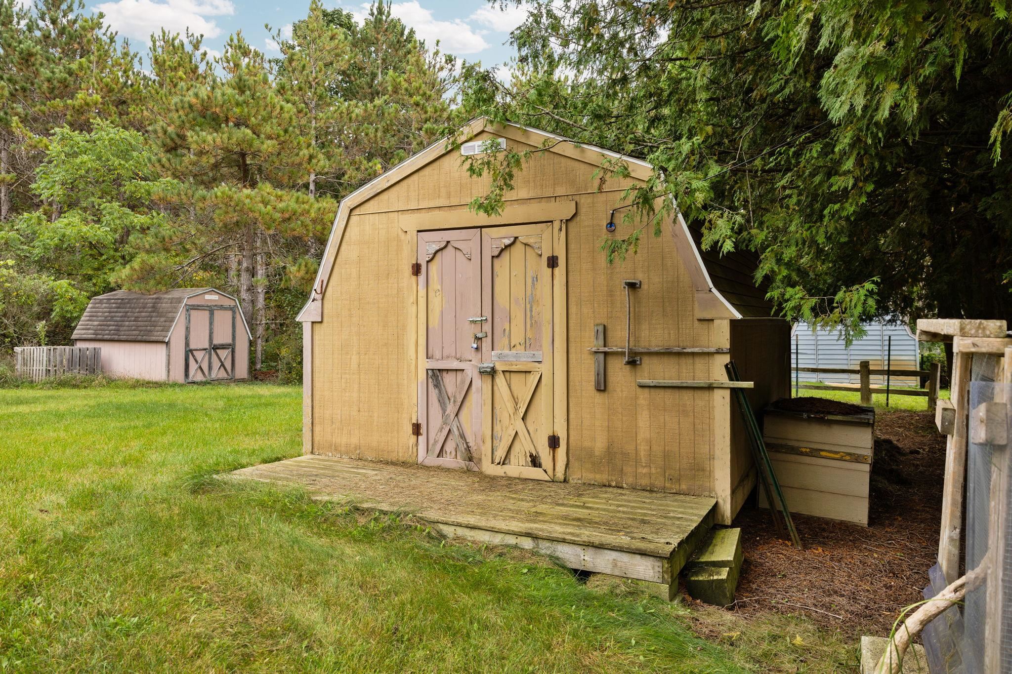 4722 Barnes Road Traverse City, MI 49684 - Photo 44 of 63 1939061-36a13ec5-4eba-42ff-bfdd-c4c322c2ebf8.JPG