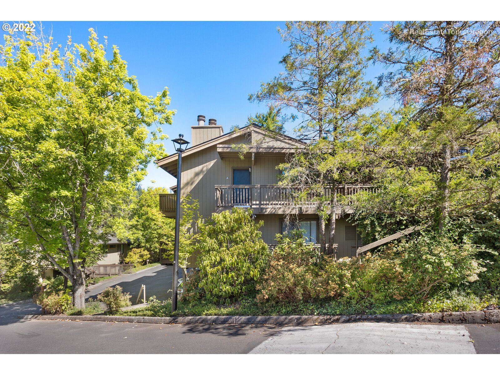 7744 Southwest Barnes Road, Unit A Portland, OR 97225 - Photo 1 of 18 Gallery Image 1