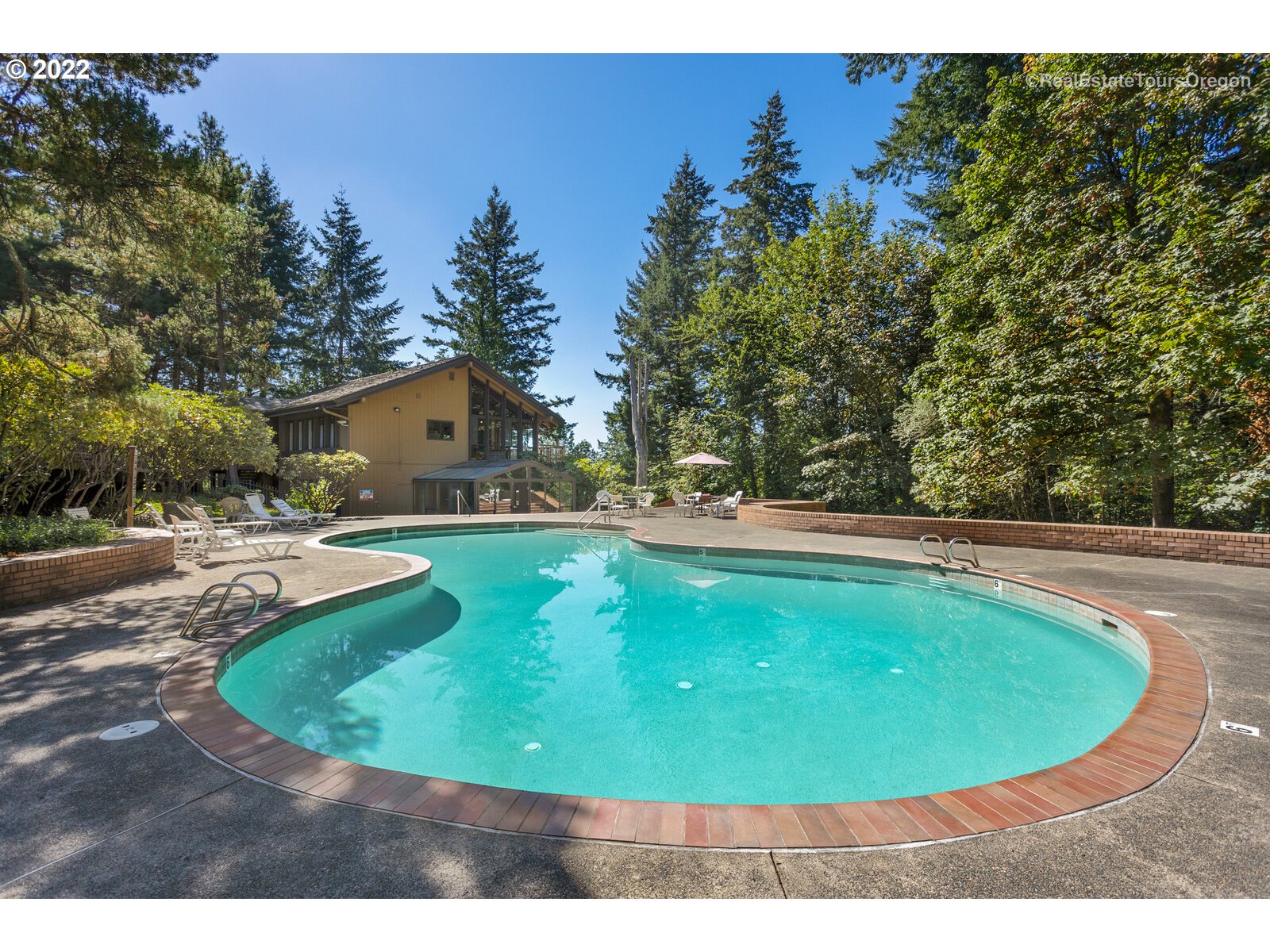 7744 Southwest Barnes Road, Unit A Portland, OR 97225 - Photo 16 of 18 Gallery Image 16