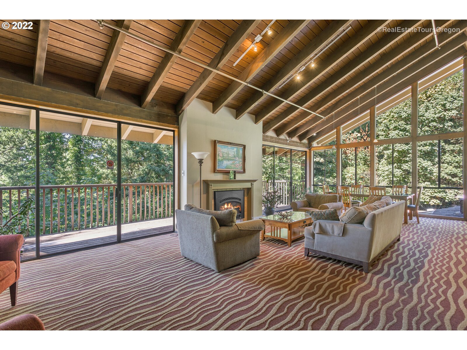 7744 Southwest Barnes Road, Unit A Portland, OR 97225 - Photo 18 of 18 Gallery Image 18