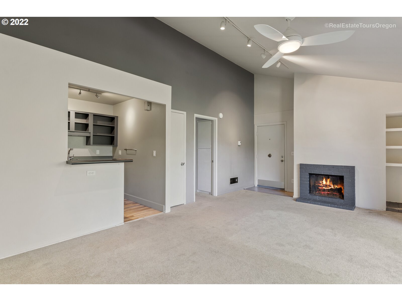 7744 Southwest Barnes Road, Unit A Portland, OR 97225 - Photo 2 of 18 Gallery Image 2