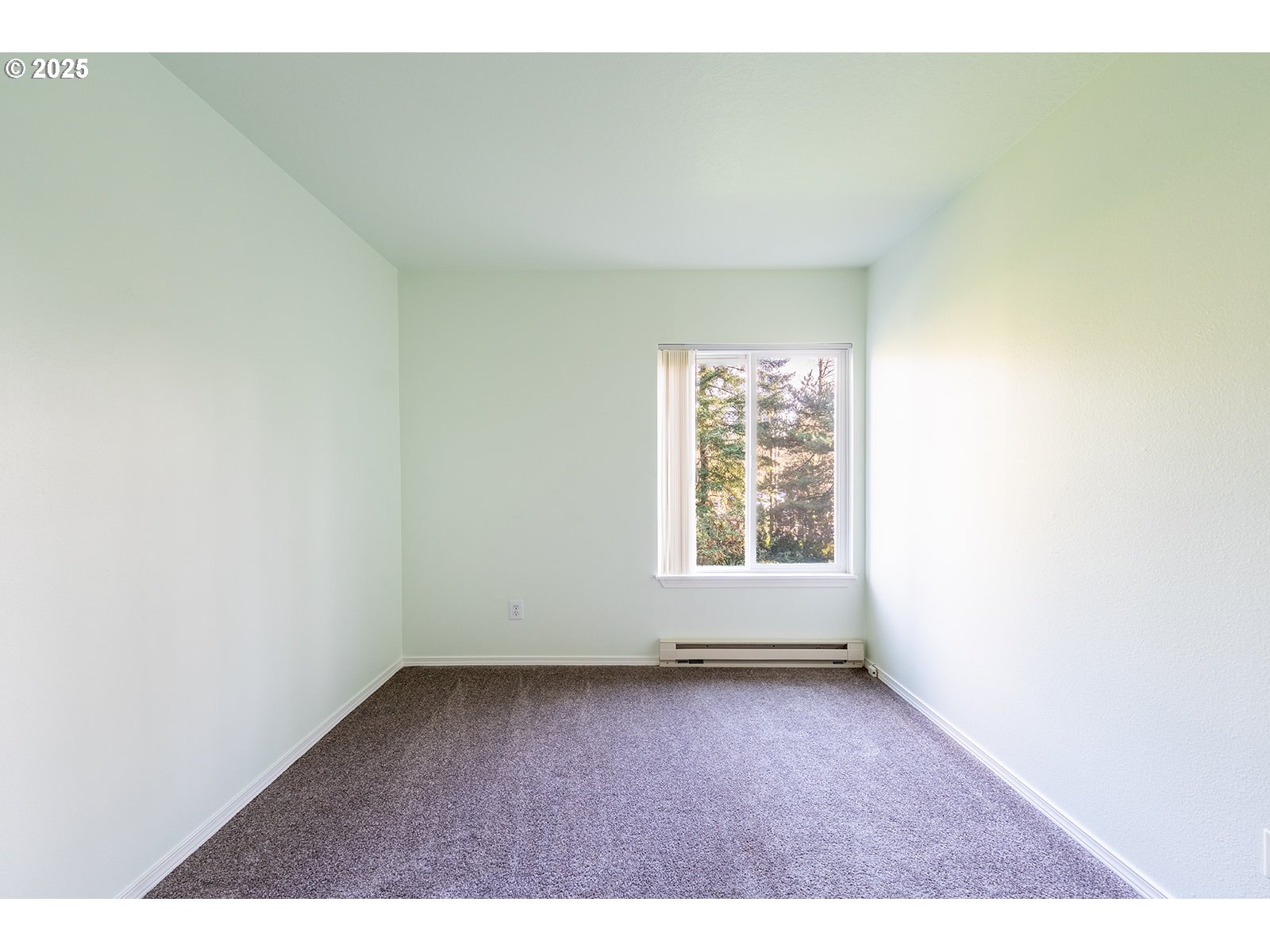 8720 Southwest Tualatin Road, Unit 206 Tualatin, OR 97062 - Photo 37 of 48