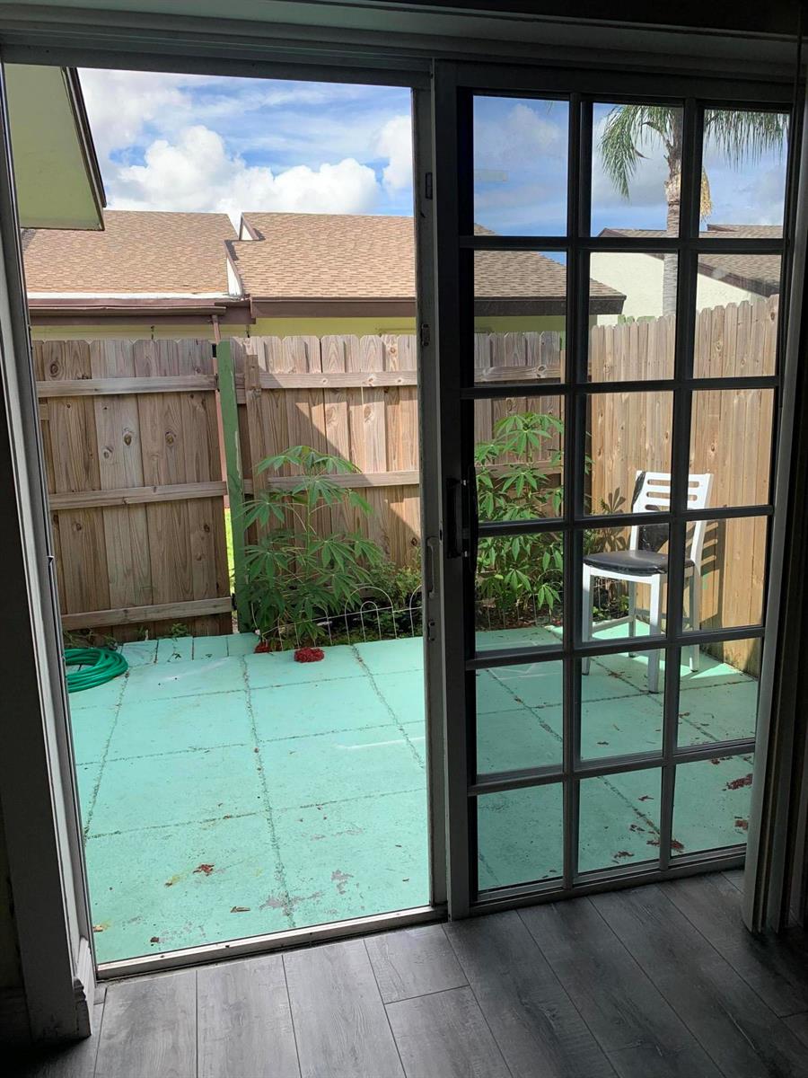 1883 Abbey Road, Unit 22A West Palm Beach, FL 33415 - Photo 16 of 23 846E4450-0F18-4F5D-91E5-B25D9BD0C20C
