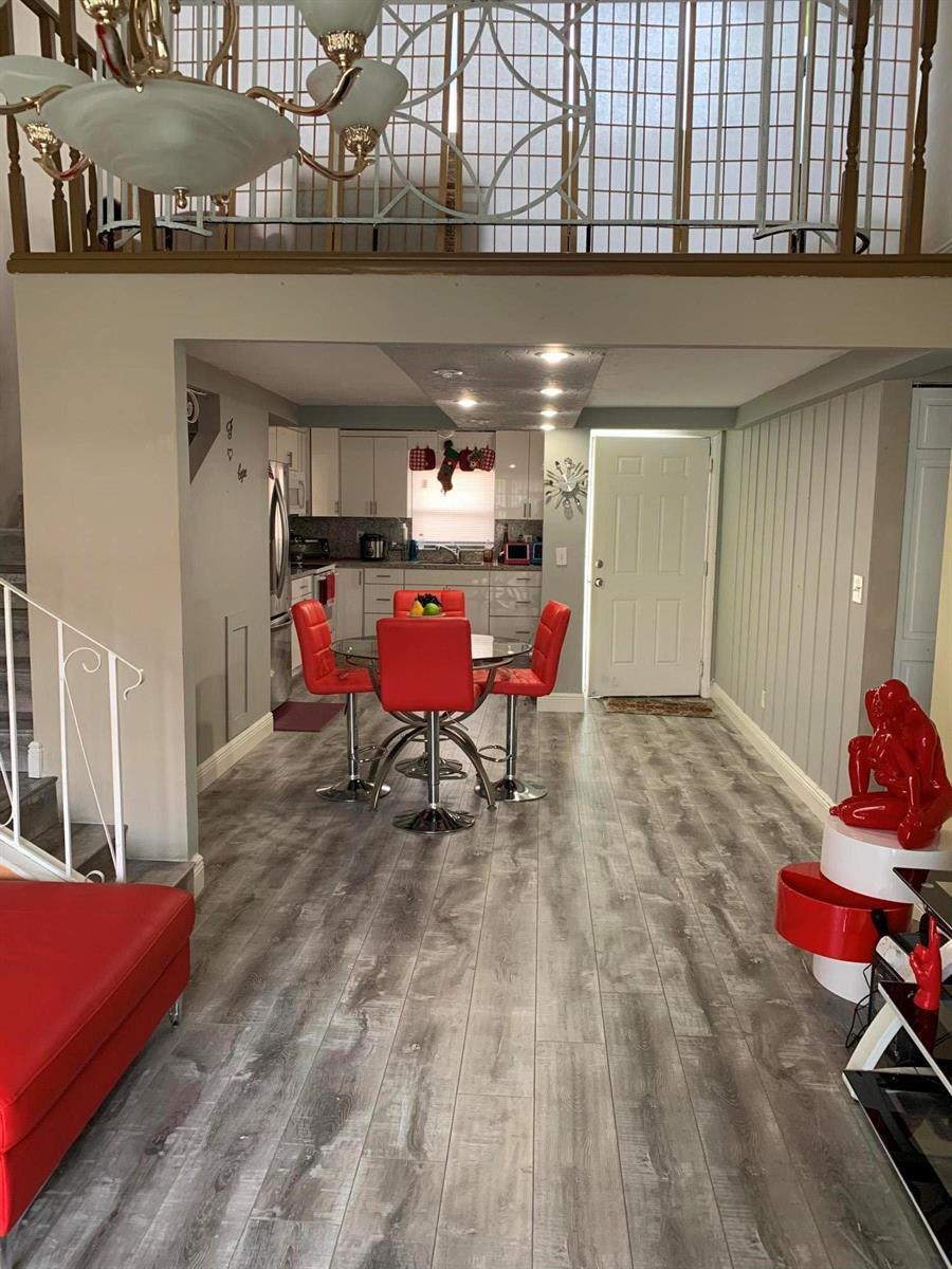 1883 Abbey Road, Unit 22A West Palm Beach, FL 33415 - Photo 6 of 23 399920CC-110F-44D9-AE72-3E3884D12B13