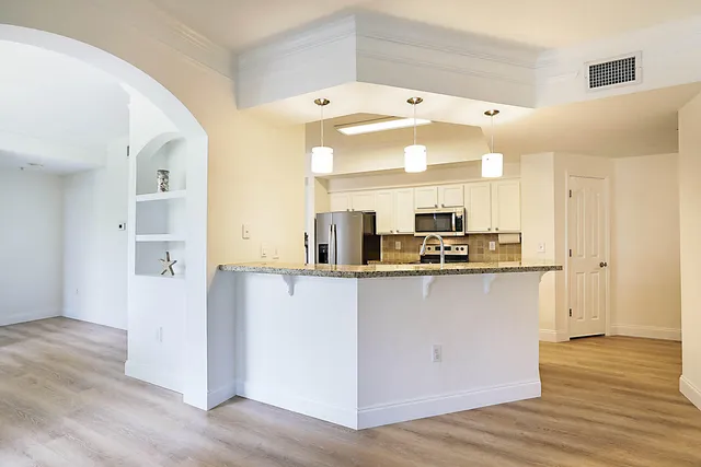 $370,000 | 225 Murcia Drive, Unit 313, Jupiter, FL 33458