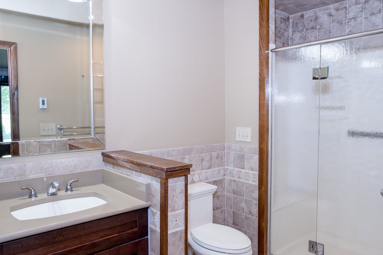 1057 Garrison Road Owosso, MI 48867 - Photo 16 of 46 31386427-15.JPG
