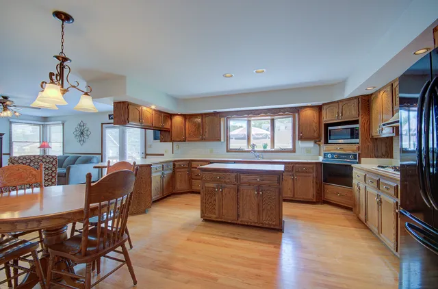 $329,222 | 900 Mason Avenue, Joliet, IL 60435