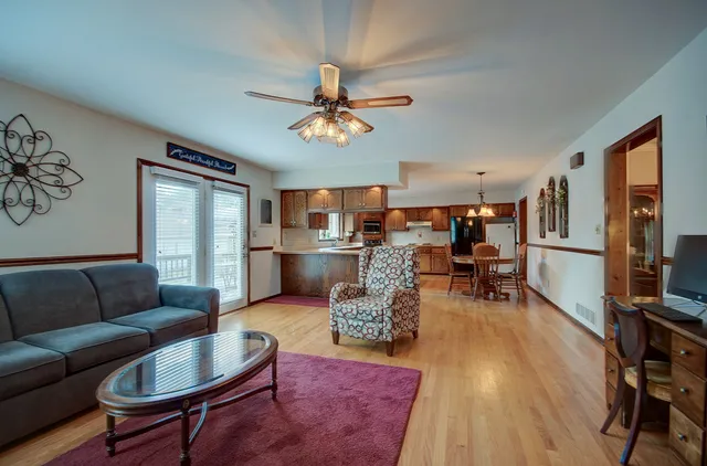 $329,222 | 900 Mason Avenue, Joliet, IL 60435