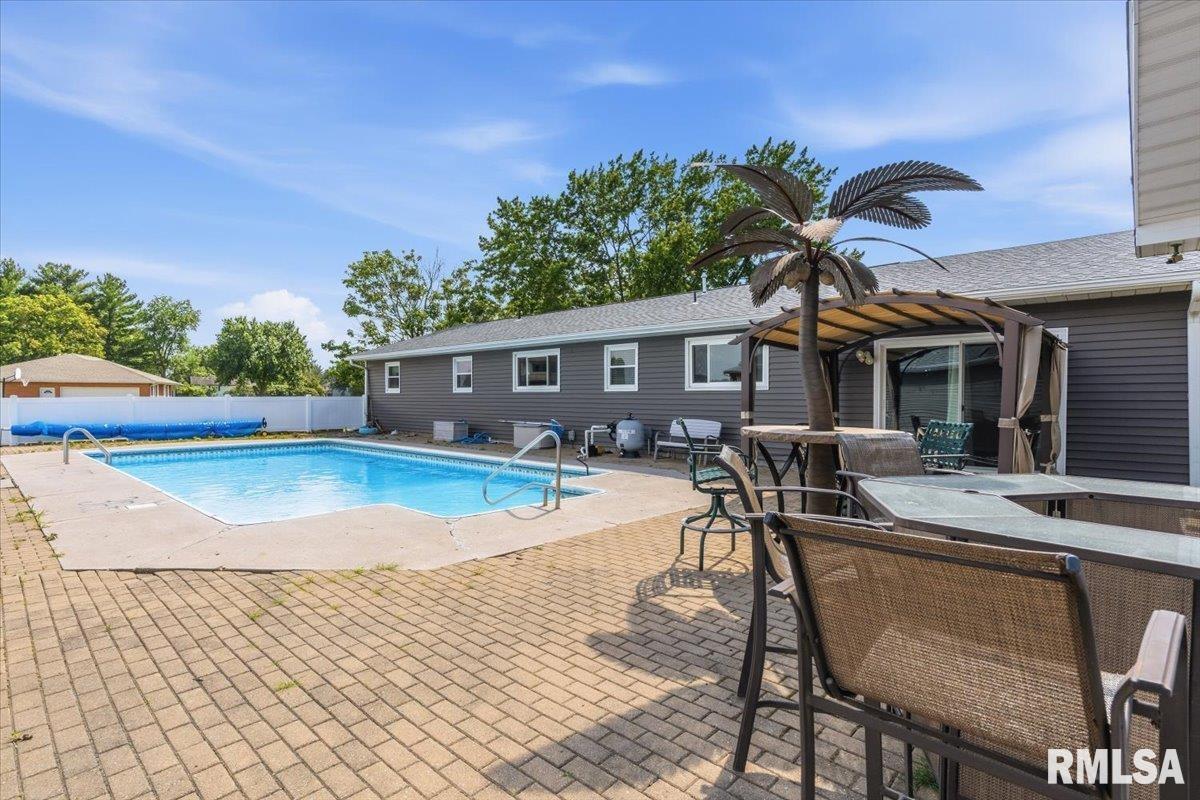 26 Wind Cave Drive Springfield, IL 62712 - Photo 35 of 37