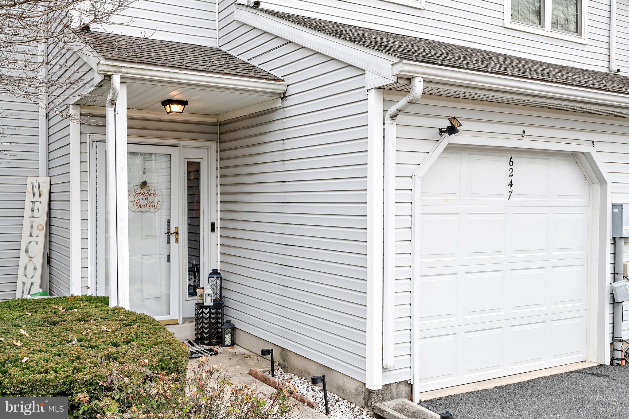 6247 Spring Knoll Drive Harrisburg, PA 17111 - Photo 2 of 29