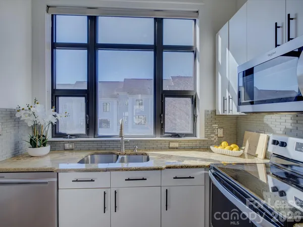 $2,350 | 636 Garden District Drive, Charlotte, NC 28202