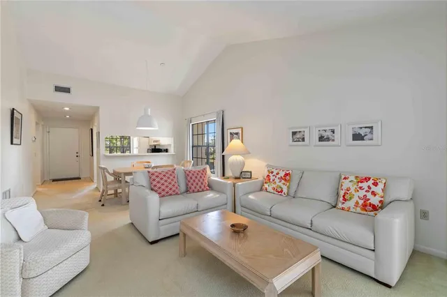 $258,000 | 4727 Winslow Beacon, Unit 10, Sarasota, FL 34235