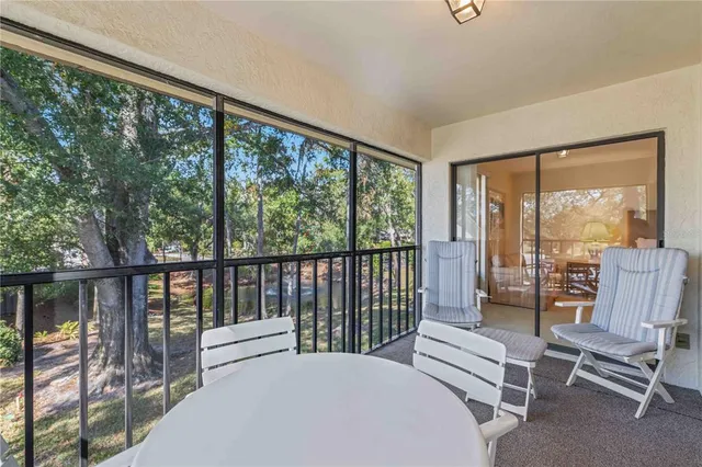 $258,000 | 4727 Winslow Beacon, Unit 10, Sarasota, FL 34235