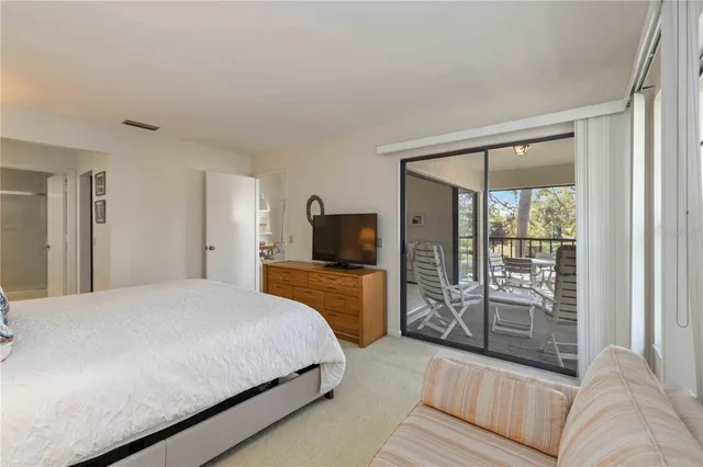 $258,000 | 4727 Winslow Beacon, Unit 10, Sarasota, FL 34235