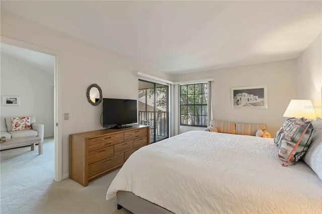 $258,000 | 4727 Winslow Beacon, Unit 10, Sarasota, FL 34235