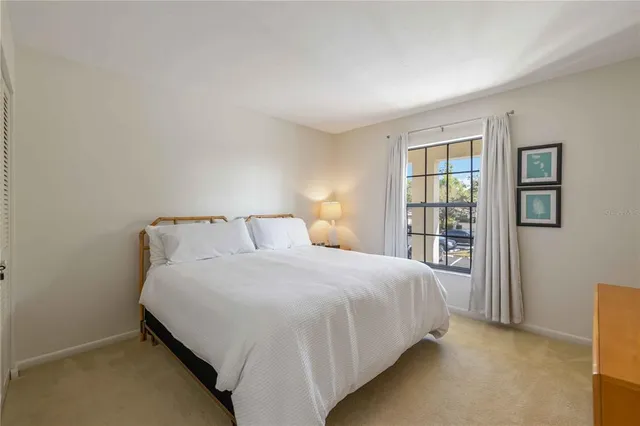 $258,000 | 4727 Winslow Beacon, Unit 10, Sarasota, FL 34235