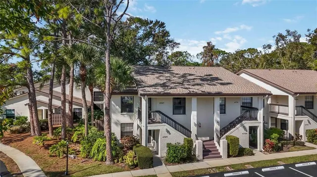 $258,000 | 4727 Winslow Beacon, Unit 10, Sarasota, FL 34235
