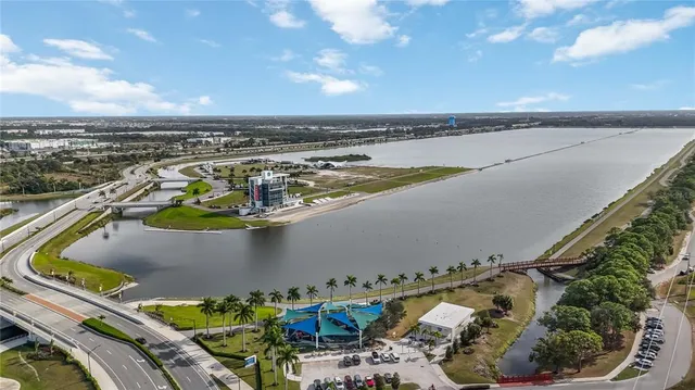 $258,000 | 4727 Winslow Beacon, Unit 10, Sarasota, FL 34235