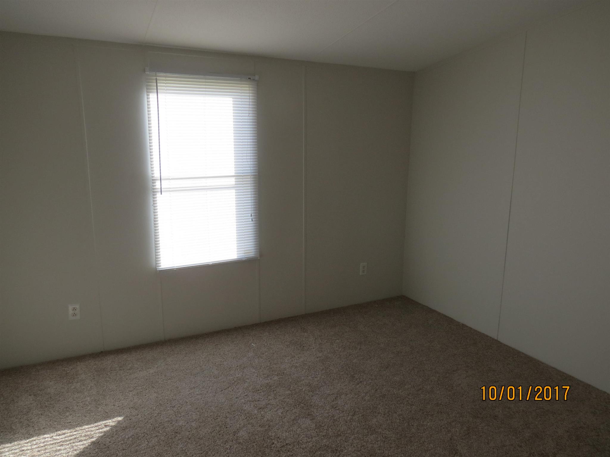 3294 Cedar Grove Road Lebanon, TN 37087 - Photo 19 of 25 an empty room with a window