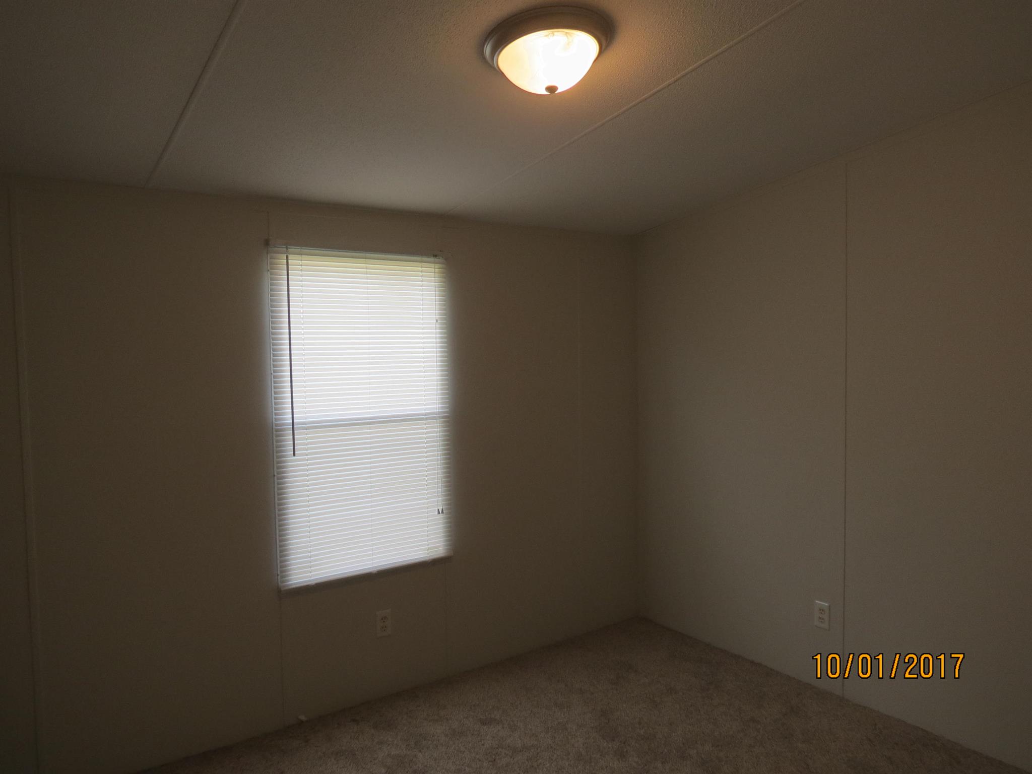 3294 Cedar Grove Road Lebanon, TN 37087 - Photo 21 of 25 an empty room with a window
