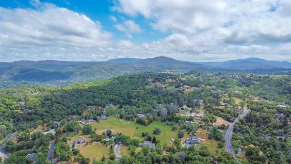 $555,000 | 15880 Parkridge Avenue, Sonora, CA 95370