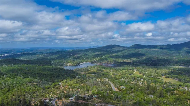 $555,000 | 15880 Parkridge Avenue, Sonora, CA 95370