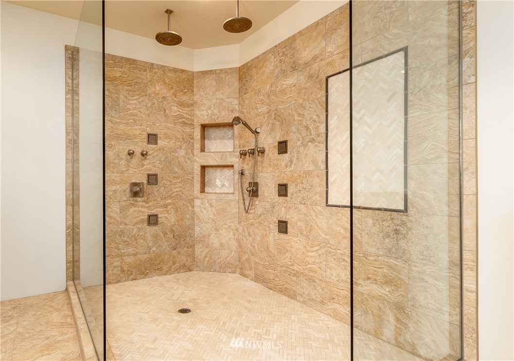 6460 Everson Goshen Road Everson, WA 98247 - Photo 16 of 37 a bathroom with a shower